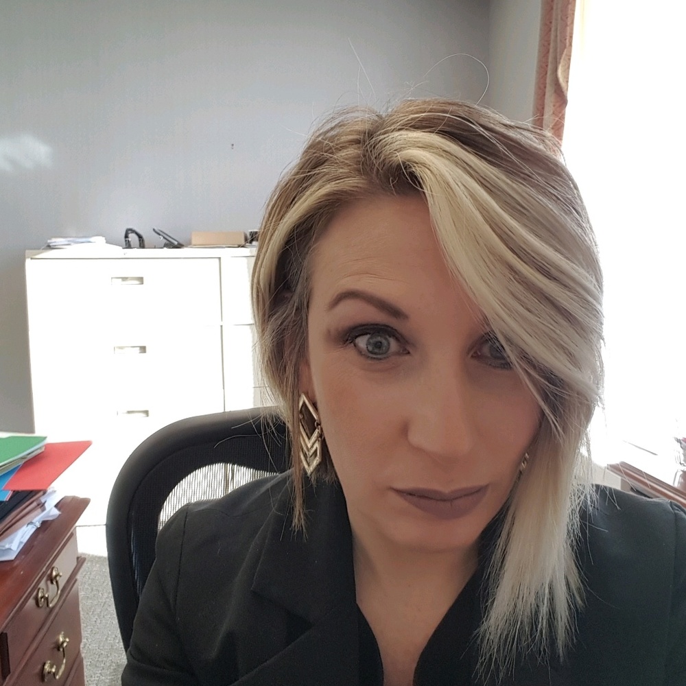 Meet your Posher, Angela